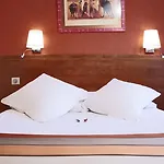 Brit Hotel Confort Nimes Ouest - A9 Sortie 25