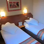 Brit Hotel Confort Nimes Ouest - A9 Sortie 25 Hotel 3*