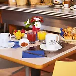 Brit Hotel Confort Nimes Ouest - A9 Sortie 25 Hotel Nîmes