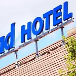Brit Hotel Confort Nimes Ouest - A9 Sortie 25 Nîmes