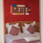 Hotel Brit Hotel Confort Nimes Ouest - A9 Sortie 25 Nîmes
