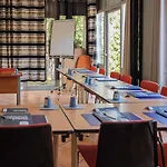 Brit Hotel Confort Nimes Ouest - A9 Sortie 25