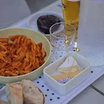 Brit Hotel Confort Nimes Ouest - A9 Sortie 25 3* Nîmes