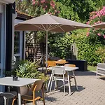 Brit Hotel Confort Nimes Ouest - A9 Sortie 25