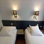 Brit Hotel Confort Nimes Ouest - A9 Sortie 25 Hotel Nîmes