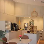 Brit Hotel Confort Nimes Ouest - A9 Sortie 25 Hotel Nîmes