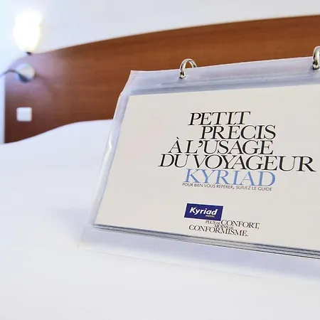 Hotel Kyriad Ouest - Sortie Autoroute Ouest A9 A54 - Parking Gratuit - Terrasse - Jardin - Plateau Repas - Petit Dejeuner Des 5h30 - Animaux Bienvenue