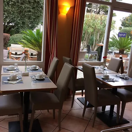 Brit Confort Ouest - A9 Sortie 25 נים