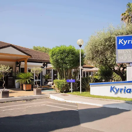 Kyriad Ouest - Sortie Autoroute Ouest A9 A54 - Parking Gratuit - Terrasse - Jardin - Plateau Repas - Petit Dejeuner Des 5h30 - Animaux Bienvenue 酒店 3*