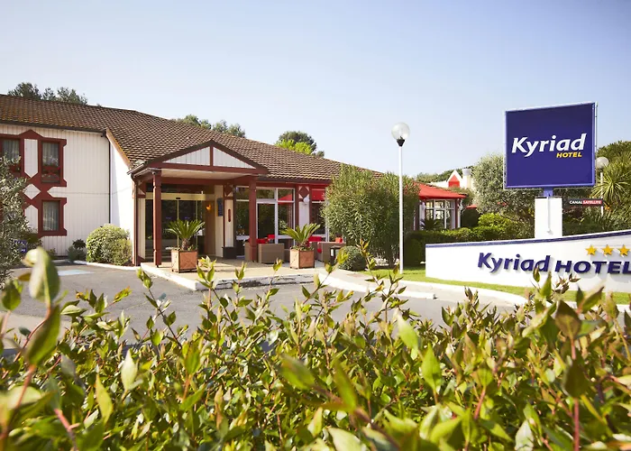 Kyriad Ouest A9 ホテル 3*