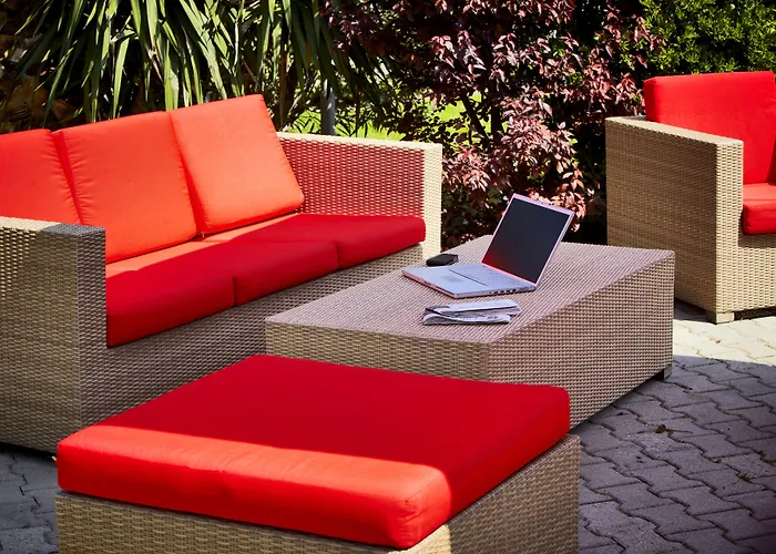 Kyriad Ouest A9 מלון 3*